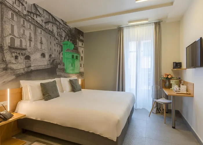 Avenue Boutique كومو