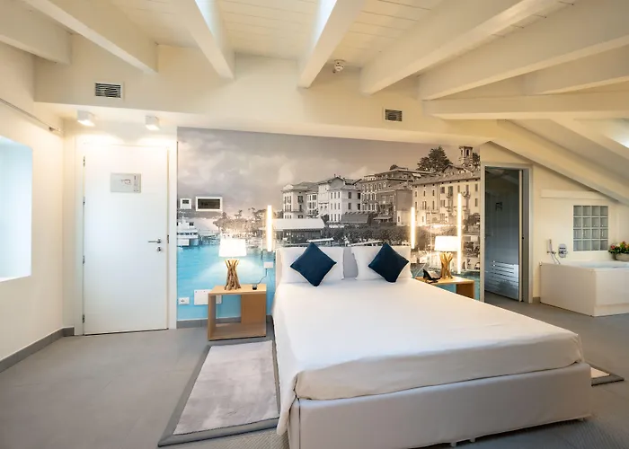 فندق Avenue Boutique 4*