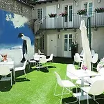 Avenue Boutique 4*