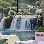 Avenue Boutique فندق 4*