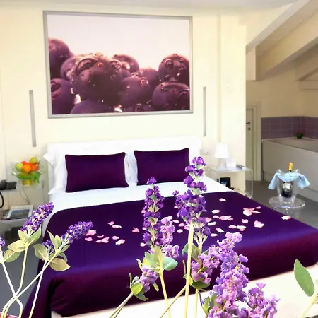 Avenue Hotel 4*